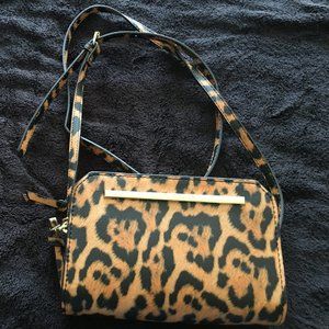 Leopard print bag